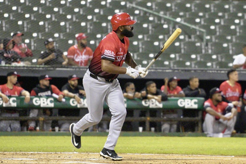 leones-consiguen-segundo-triunfo-en-linea-ante-las-estrellas