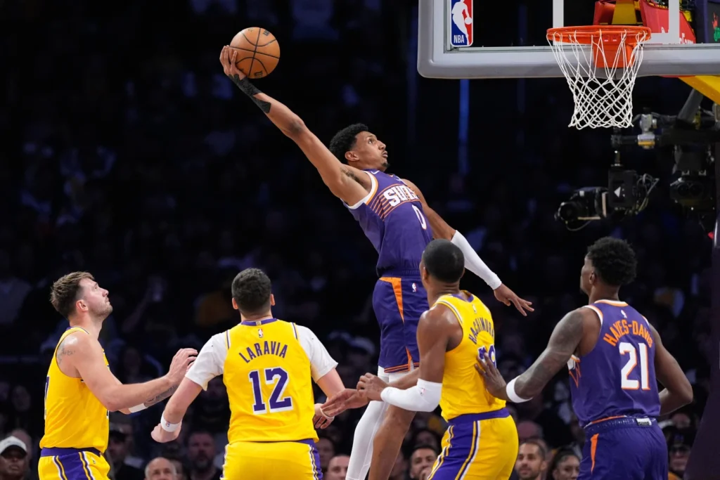 todos-los-resultados:-brooks-y-gillespie -anotan-61-puntos.-suns-frenan-racha-de-7-victorias-de-los-lakers