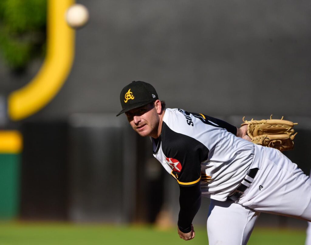 aguilas-cibaenas-blanquean-a-los-toros-y-los-limitan-a-un-solo-hit.