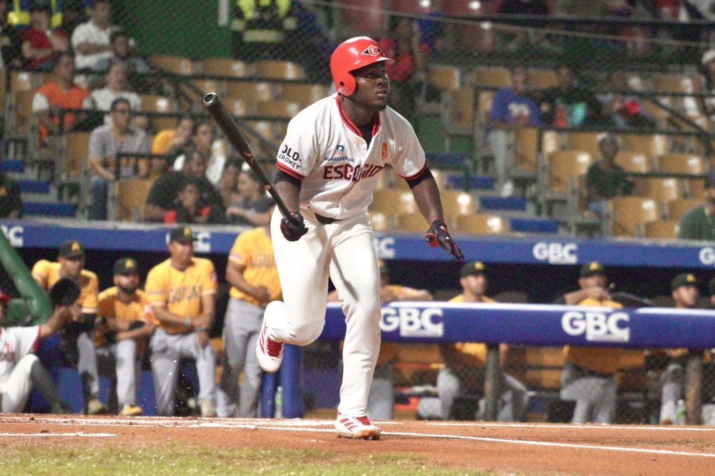leones-superan-7-3-a-aguilas-en-el-quisqueya