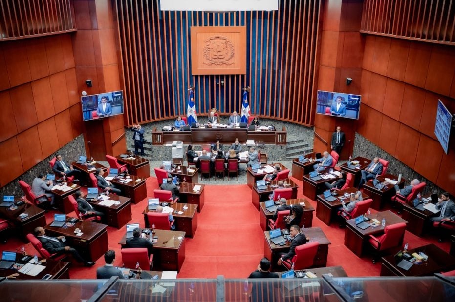 senado-aprueba-proyecto-que-elimina-sanciones-penales-a-alcaldes-por-presupuesto