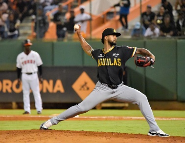 aguilas-se-meten-de-lleno-en-la-pelea-por-la-final:-derrotan-3-1-a-los-toros-y-quedan-a-un-juego-del-segundo-puesto