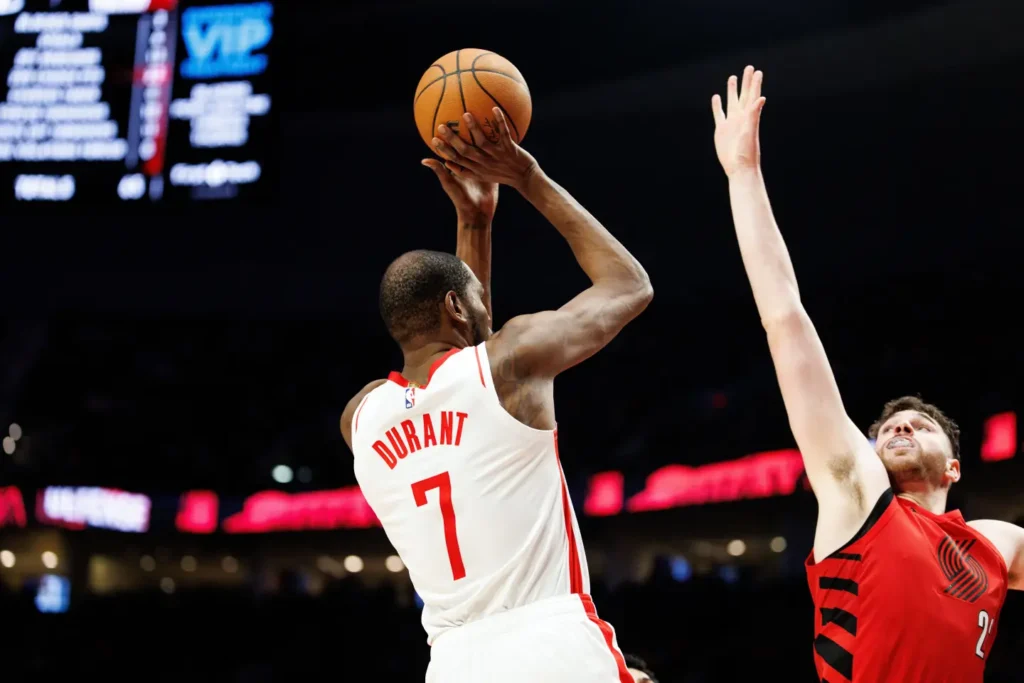 kevin-durant-supero-a-wilt-chamberlain.-todos-los-resultados-de-la-nba-del-viernes