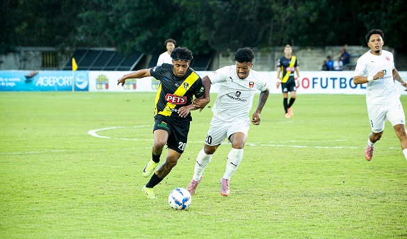 zambombazo-de-canavesio-y-moca-fc-vence-a-cibao-fc-1-0