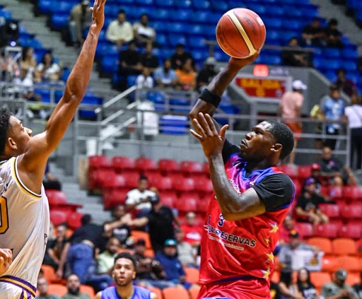 bj-fitzgerald -anoto-31-puntos-sameji-domina-al-gug-con-corrida-clave-en-el-segundo-cuarto