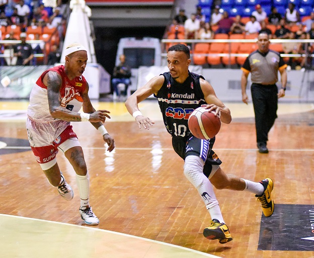 juan-junior-la-clava-en-clutch-y-cdp-le-remonta-al-plaza-en-el-tbs-santiago