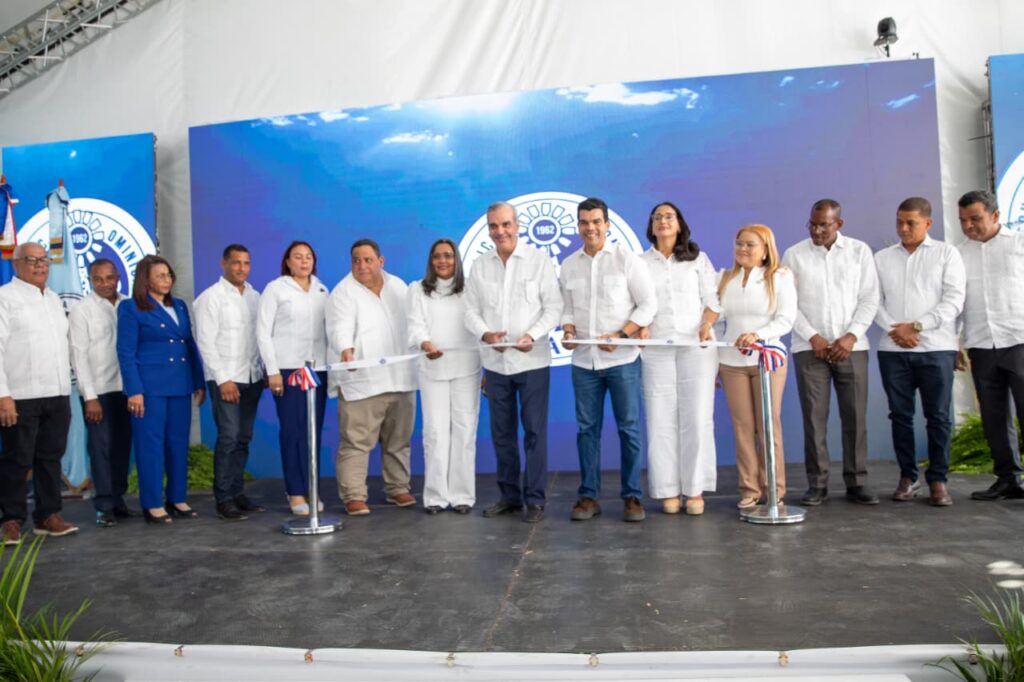 abinader-inaugura-ampliacion-del-acueducto-de-azua-y-otras-obras-de-agua-potable