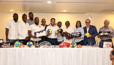 presidente-abinader-y-ministro-cruz-aseguran-que-coliseo-de-boxeo-“es-intocable”*