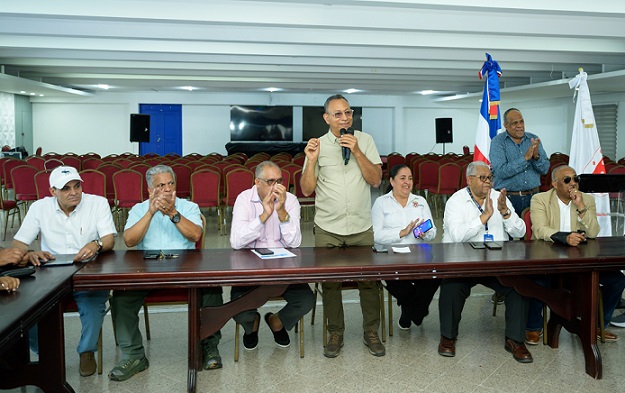 se-unen-paises-bajos-(holanda)-y-antigua-y-barbuda-a-la -45-copa-independencia-nacional-de-boxeo