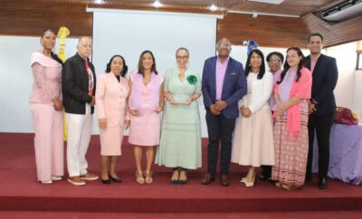 dra.-alexandra-hichez-destaca-liderazgo-de-la-mujer-medica-en-acto-del-cmd