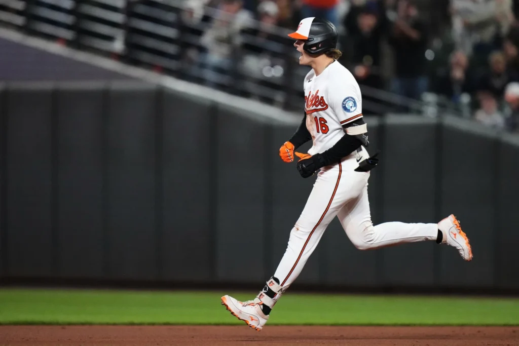mayo-define-con-hr:-orioles-aplican-4ta-derrota-corrida-a-los-yankees.