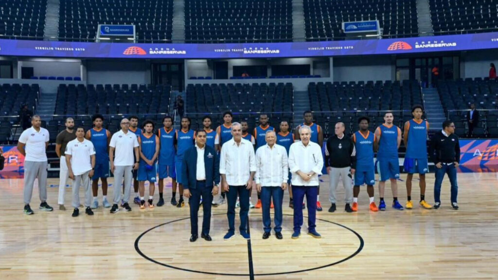 presidente-abinader-inaugura-la-remodelada-arena-banreservas-virgilio-travieso-soto